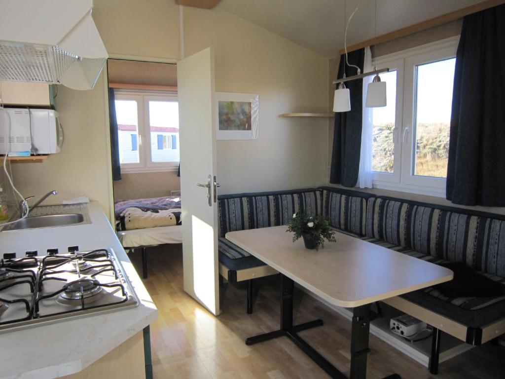 Laekjarkot Rooms And Cottages With Kitchen Борґарнес Номер фото
