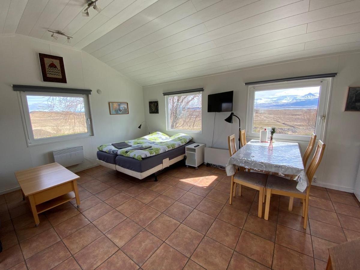 Laekjarkot Rooms And Cottages With Kitchen Борґарнес Екстер'єр фото